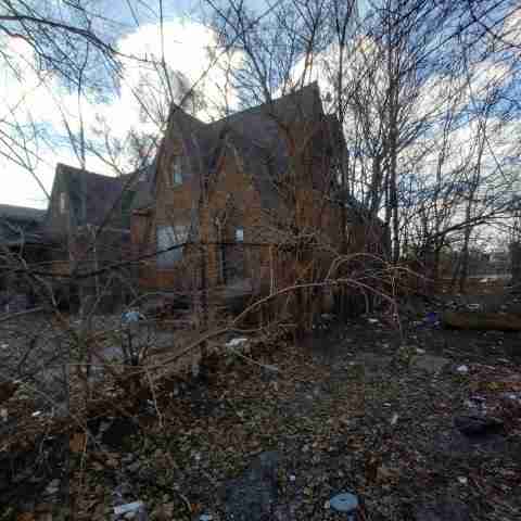 15045 manor (20).jpg